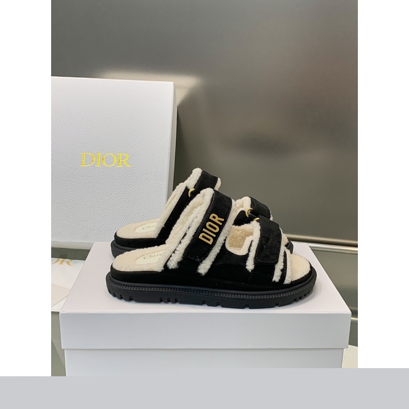 ch**an D*or sandals